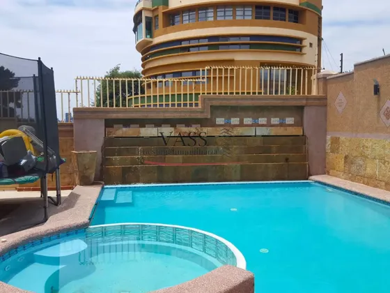 Vass Vende Casa 5d 4b En Lomas De Montemar, Concón