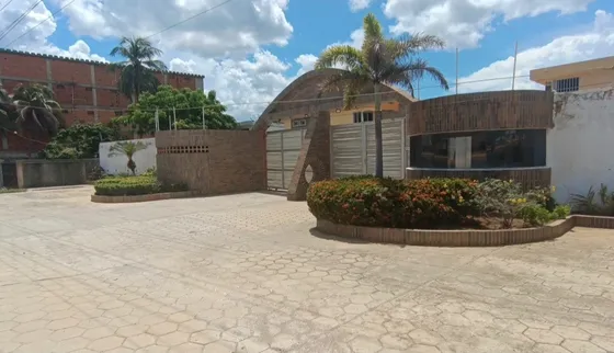 Town House En Res. Mocoties, Tucacas. Plth-378