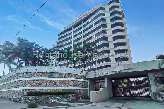 Apartamento En Venta Los Corales 28/04 Jg 