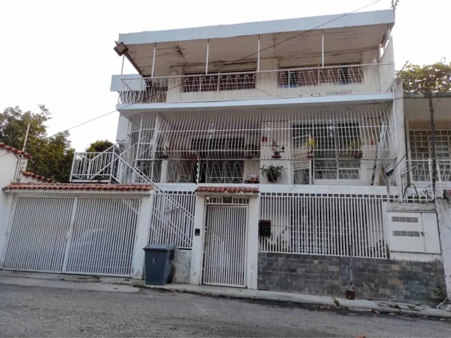 Casa En Venta En La Urb Los Dos Caminos Sucre Miranda