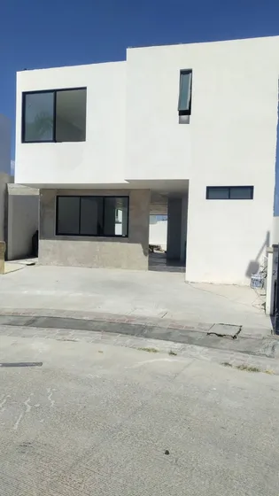 Casa En Venta Puntarena Celaya