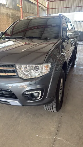 Mitsubishi Pajero 3.2 Hpe Aut. 5p