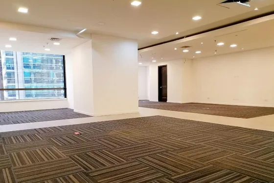 Oficina En Arriendo En Santa Bárbara. Cod A1107