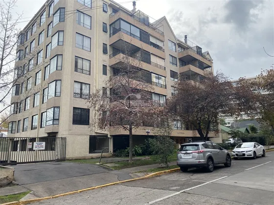Departamento En Venta De 3 Dorm. En Las Condes