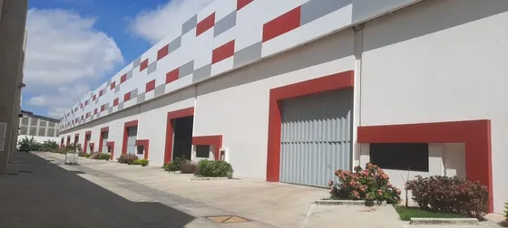 Se Alquila Galpon 1000 M2. Complejo  Zona Industrial I 