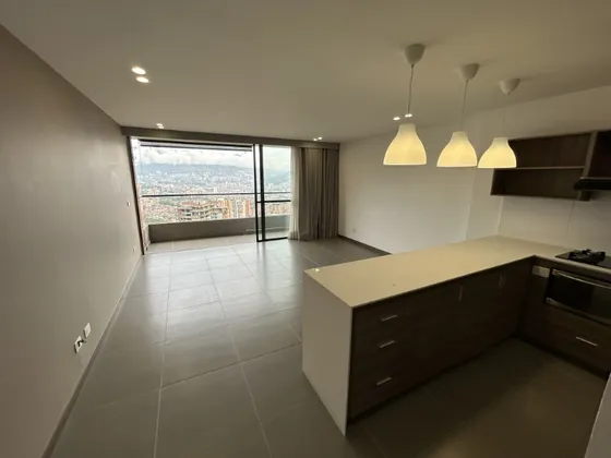  Apartamento En Arriendo Ubicado En Envigado Sector Loma Del Escobero  (27571).