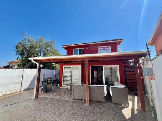 Casa Con Cocina Ampliada ,jardines De Linderos