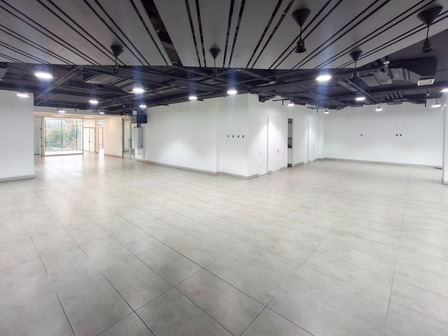 Arriendo Oficina 361 M2. Exclusivo Edificio San Damián Arriendo Oficina 361 M2. Exclusivo Edificio San Damián