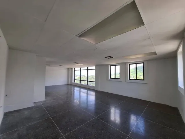 Aq Oficina En Venta Ubicada En Torre Araujo. Calle Inpendencia Centro De Valencia. 26375