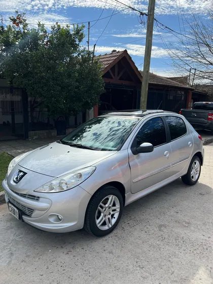 Peugeot 207 1.6 Feline 106cv