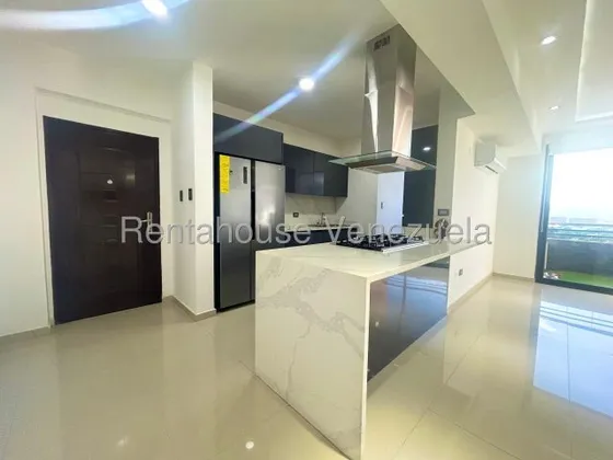 Raiza Suárez Alquila Apartamento Amoblado Oeste Barquisimeto