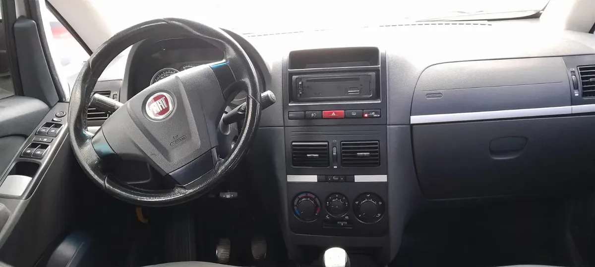 Fiat Idea ideau esence528536703327293443