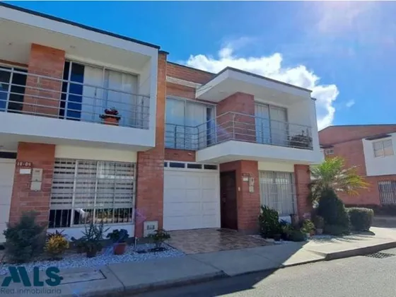 Casa En Urbanización Abierta En La Ceja(mls#242250)