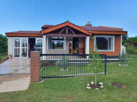 Venta Casa Santa Mónica Santa Rosa De Calamuchita Buenas Vistas A Las Sierras Luz Agua Escritura Titulo Perfecto