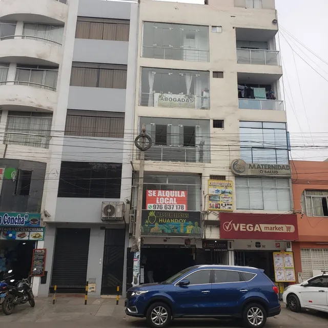 Alquilo Local Comercial 2do Piso - Ideal Consultorios - Oficinas