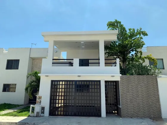 Casa En Renta En Las Americas