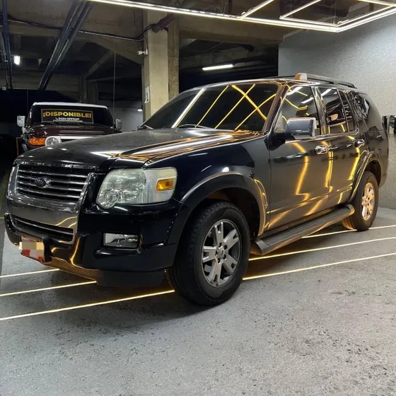 Ford Explorer Xlt