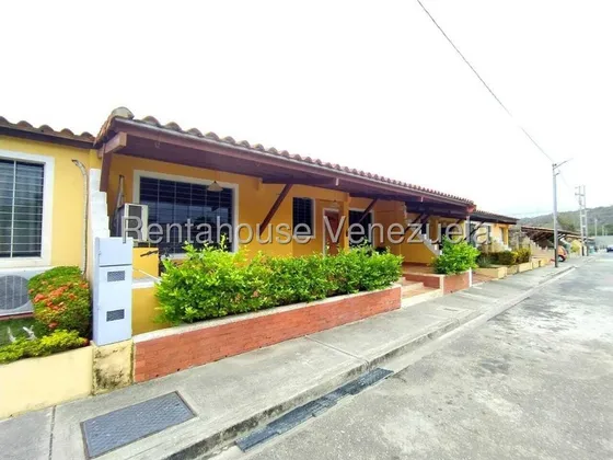 César Bullones Vende Espléndida Casa En Urb. La Trigaleña, Cabudare, Lara 25-18744