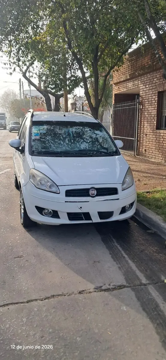 Fiat Idea ideau esence