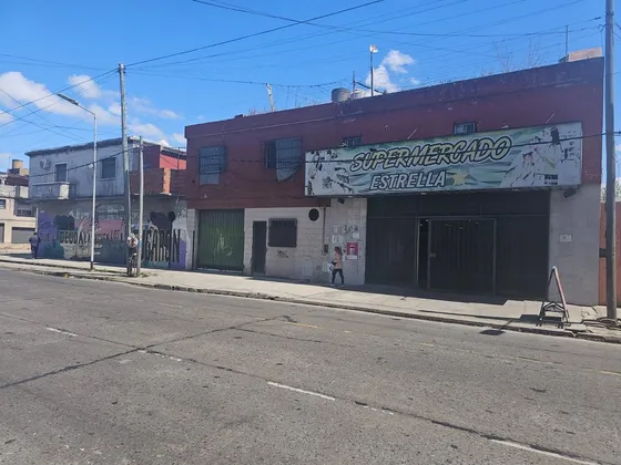 Venta Deposito Galpon Con Vivienda  Dock Sud 
