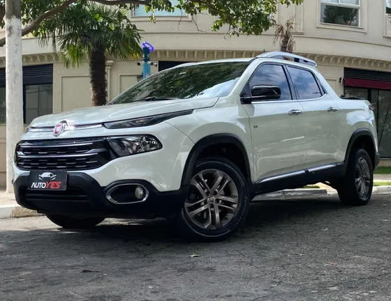 Fiat Toro 2.4 Volcano 16v Flex 4x2 Aut. 4p