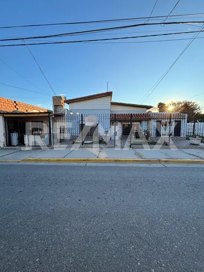 Venta Casa Mas Dos Departamentos En Ph
