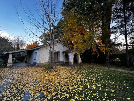 Casa En  Venta Barrio El Trebol Con Quincho Y Piscina
