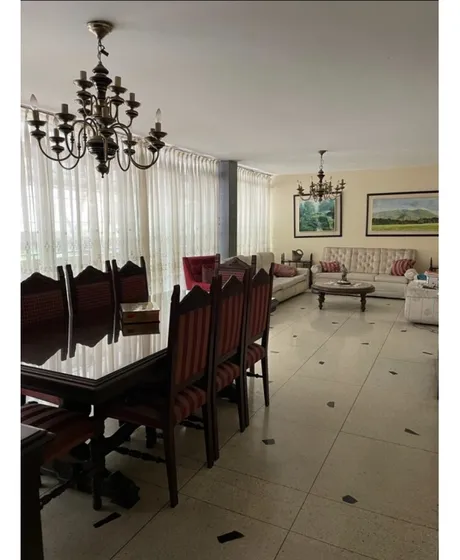Vendo Apartamento 159m2 Chuao 0211 