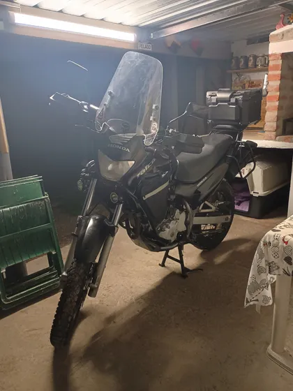 Honda Falcón Nx 400 Año 2000  Al Día Y Para Transferir
