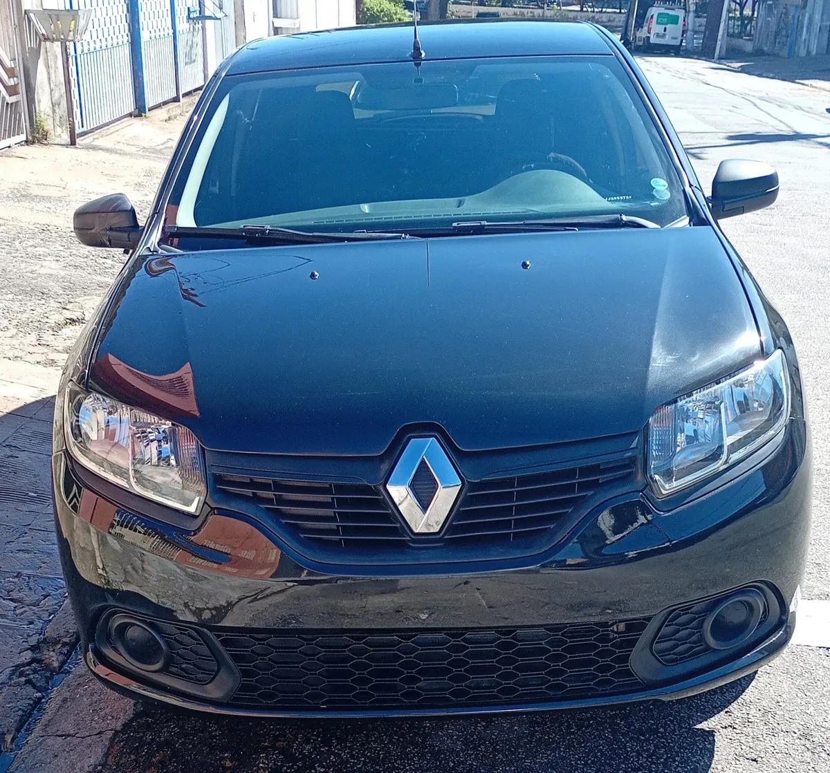 Renault Sandero 2018 1.0 12v Authentique Sce 5p Renault Sandero 2018 1.0 12v Authentique Sce 5p