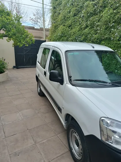 Peugeot Partner 1.6 Hdi Confort 5as
