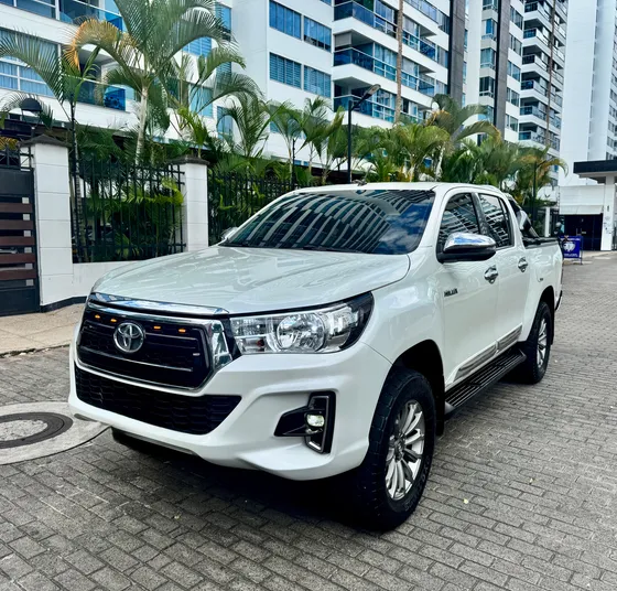 Toyota Hilux 2.8 Srv