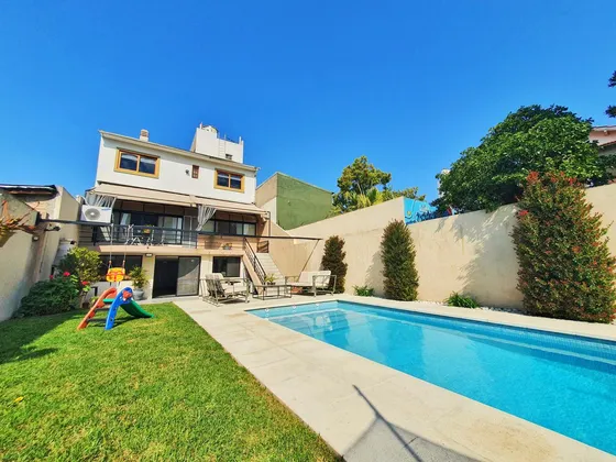 Venta Casa 5 Amb 320 M2 Pileta Cochera Valentin Alsina