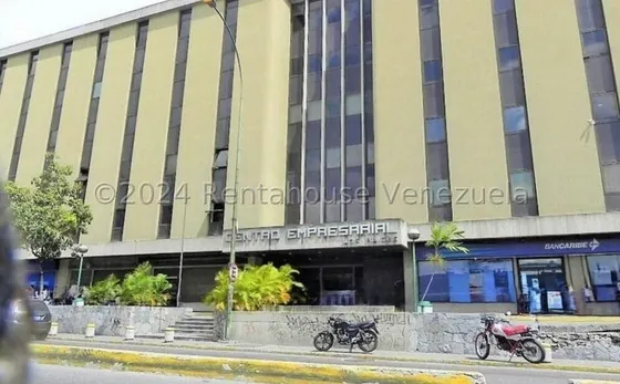 Ana Torres. Oficina En Venta 24-25167 En Los Ruices