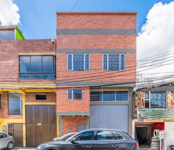 Bodega Comercial E Industrial De 200.59 Mts² Av Ciudad De Cali Con Cll 80 / Engativa - Bogotá