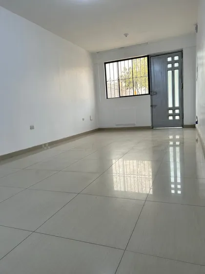 Alquilo Departamento En Comas