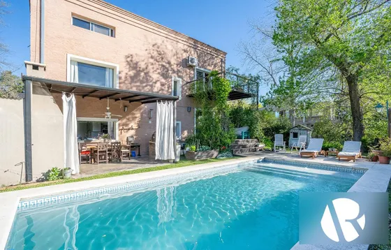 Venta Casa En Country Los Cardales Con Pileta!