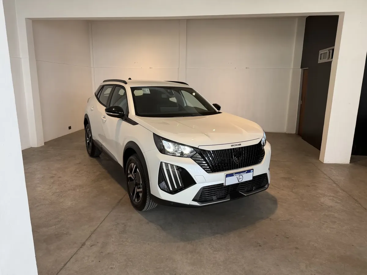 Peugeot 2008 1.0T Allure Cvt