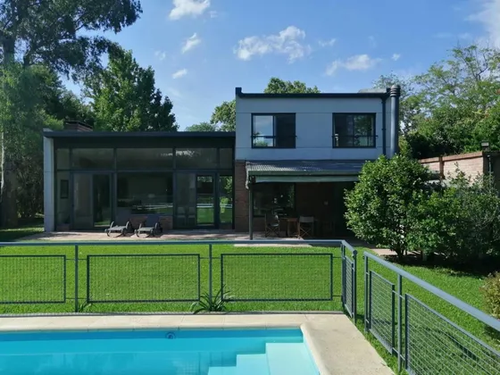 Casa En Alquiler Abril Hudson 