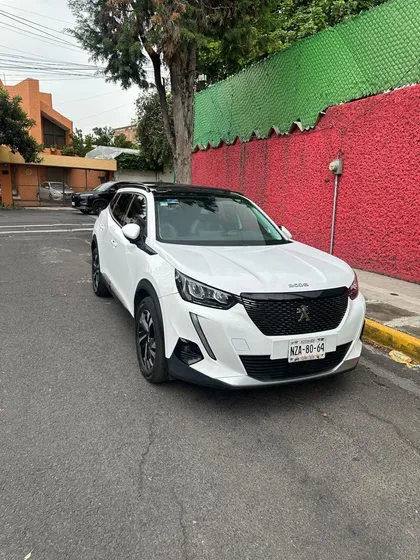 Peugeot 2008 Allure Pack 5p 1.2 Puretech 130hp Aut 6 Vel.