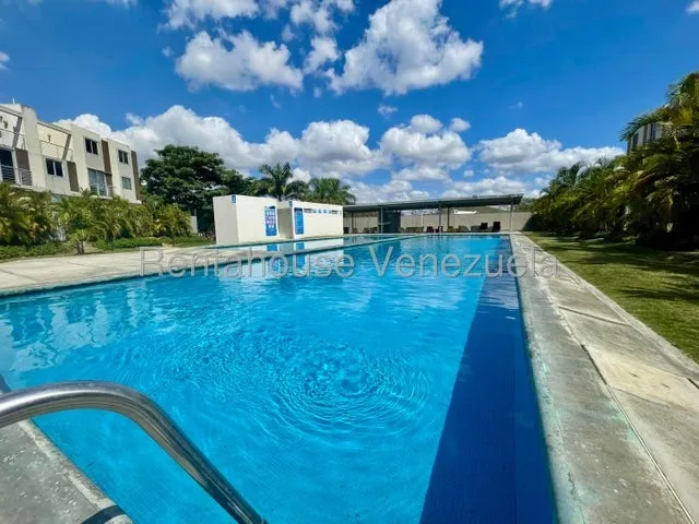 *al/¡descubre Tu Nuevo Hogar En El Este De Barquisimeto! Casa 3 Niv En Venta Colinas Del Viento Barquisimeto  Lara, Venezuela/arnaldo  López/ #  25-20497/96.5 M²