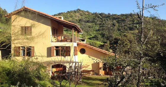 Parcela Con 2 Casas En El Corazón De Pirque