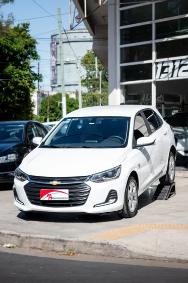 Chevrolet Onix 1.0 Premier