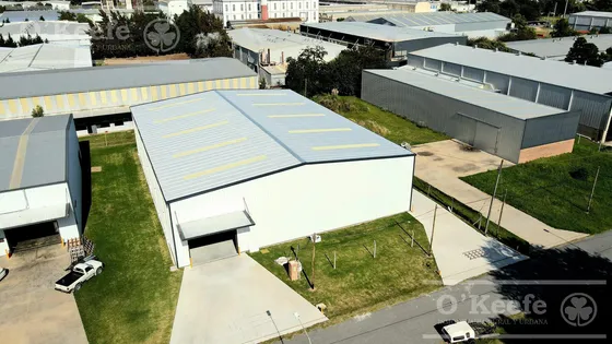 Alquiler Galpón A Estrenar De 1200 M2 En Parque Industrial Platanos