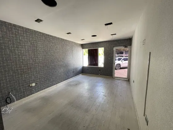 Alquiler Local Comercial En Avenida Rómulo Betancourt