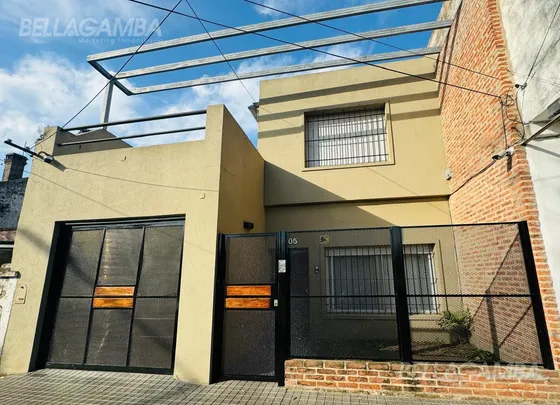 Casa Venta Munro 7 Ambientes Cochera