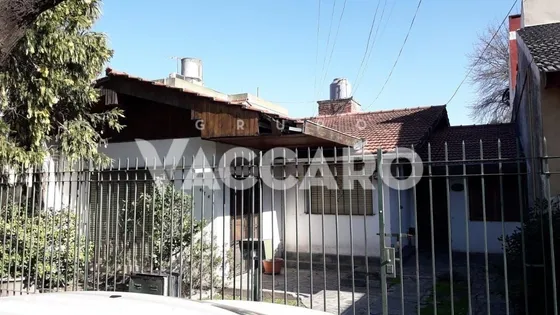 Casa En Venta 3 Ambientes Merlo