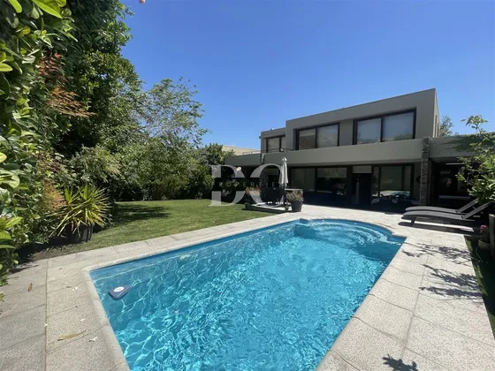 Casa En Venta De 4d En Chamisero Chicureo