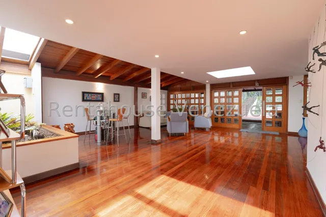 Casa En Venta En Cumbes De Curumo / Hr 25-6309