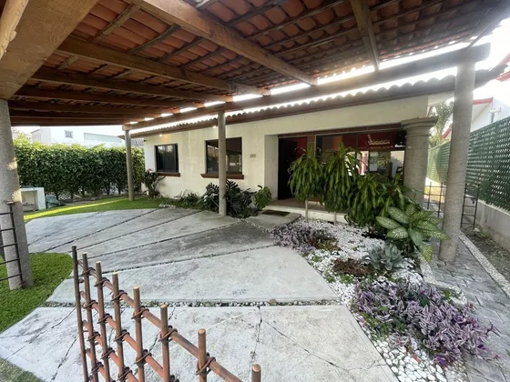 Casa En Venta, Un Solo Nivel Lomas De Cocoyoc!!!